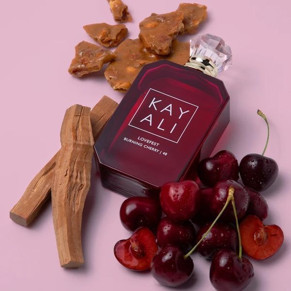 Парфюмированная вода Kayali Lovefest Burning Cherry 48 50 мл 117872 фото